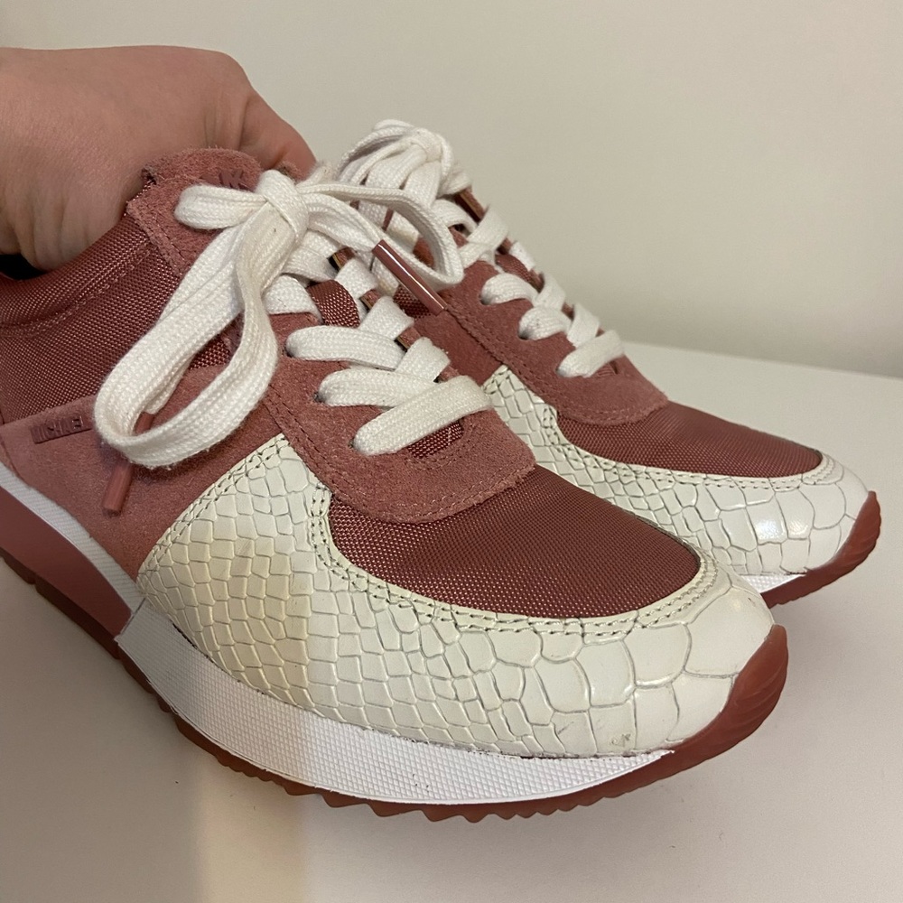 Michael Kors Allie trainer shoes - Picture 3 of 11